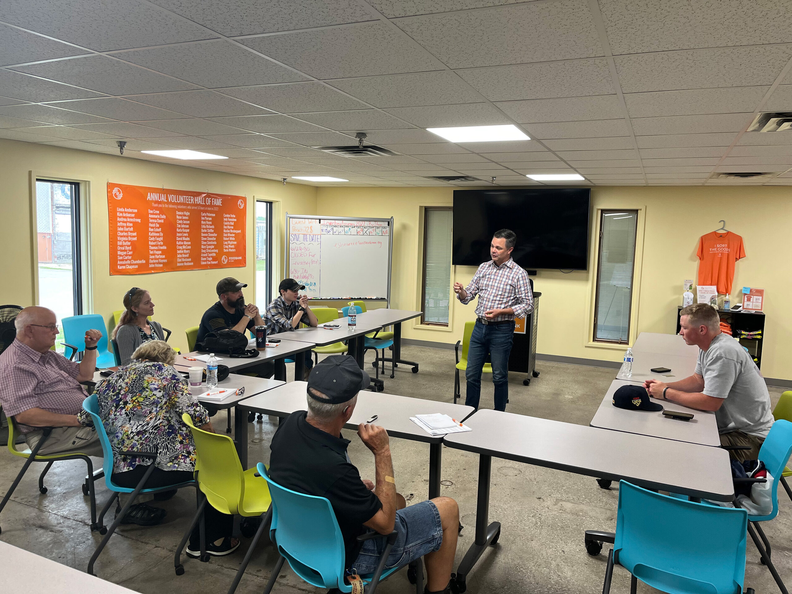 Hearing stories of service in Ottumwa
